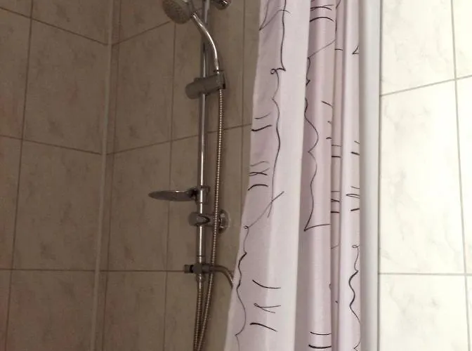 Ow Irena Chlapowo Rum i privatbostad